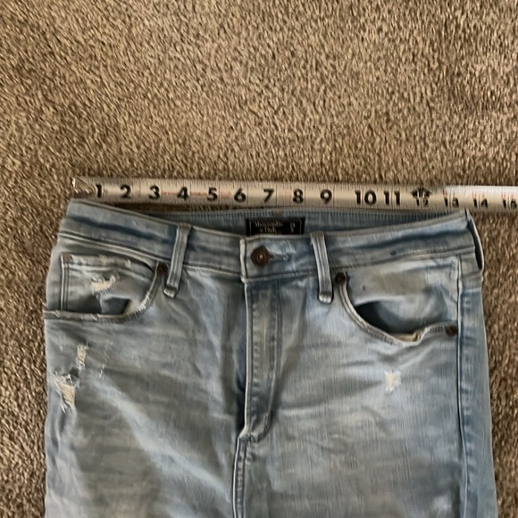 Abercrombie and Fitch Simone high-rise ankle jeans - Picture 3 of 6